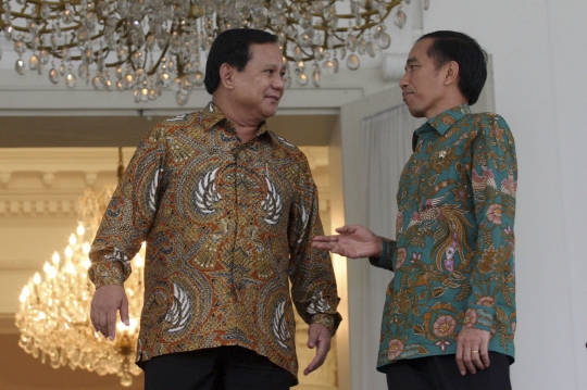 Bertemu di Istana Bogor, Jokowi dan Prabowo singgung KPK vs Polri