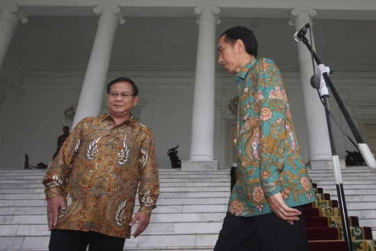 Bertemu di Istana Bogor, Jokowi dan Prabowo singgung KPK vs Polri