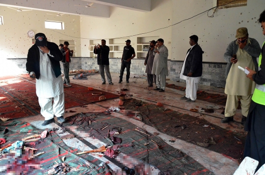 Serangan bom hantam masjid di Pakistan, 20 jemaah salat Jumat tewas