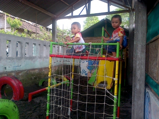 Menengok sekolah gratis Gajahwong tempat anak pemulung menuntut ilmu