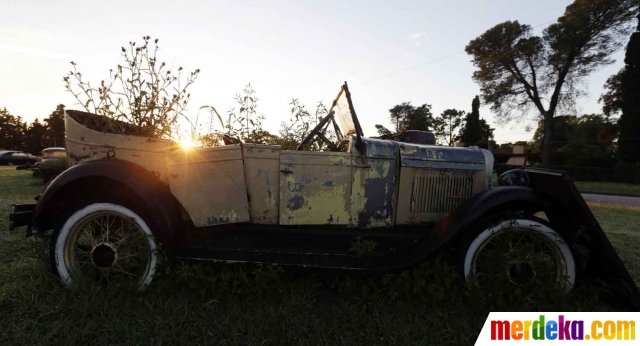 Foto : Mengunjungi dealer mobil-mobil klasik di Paysandu ... Foto : Mengunjungi dealer mobil-mobil klasik di Paysandu ...