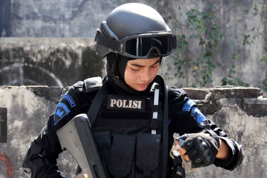 Ini Bripda Nina, si cantik anggota Brimob antiteror di Aceh