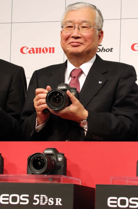 Ini wujud kamera terbaru Canon EOS 5DS dan 5DS R