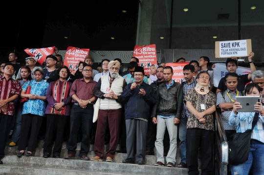 Tokoh lintas agama dan buruh doakan KPK semakin kuat