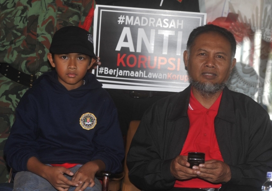 Bambang Widjojanto hadiri peluncuran Madrasah Antikorupsi