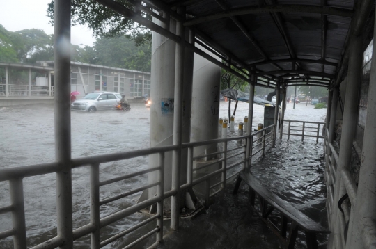 Beginilah kondisi banjir setinggi 60 cm di Pendongkelan