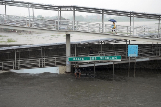 Beginilah kondisi banjir setinggi 60 cm di Pendongkelan