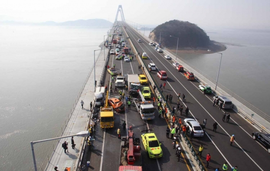 Tragis, 100 mobil di Seoul tabrakan beruntun gara-gara kabut tebal