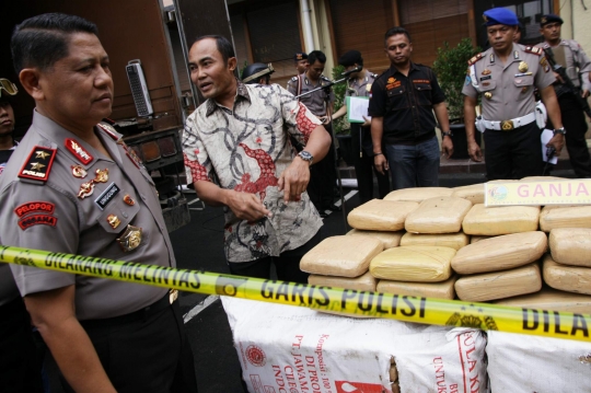 Polres Jakbar gagalkan peredaran 2 ton ganja lintas Sumatera-Jakarta