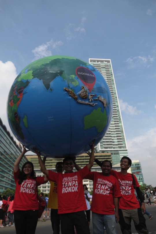 Kampanye bahaya merokok, aktivis arak bola dunia di HI