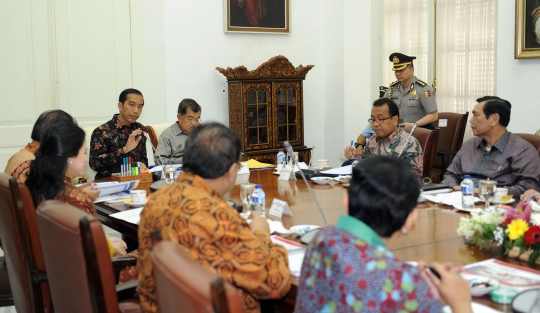 Jokowi pimpin rapat bahas potensi wisata Indonesia di Istana Bogor