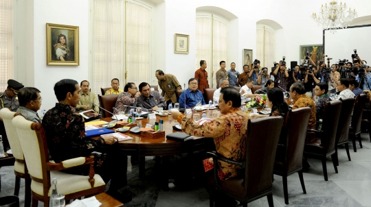 Jokowi pimpin rapat bahas potensi wisata Indonesia di Istana Bogor