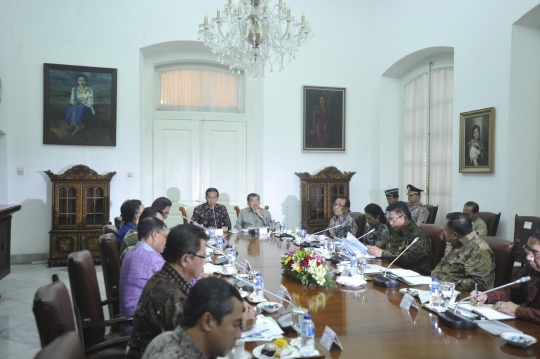 Jokowi ingin tabungan haji ditaruh di sektor produktif