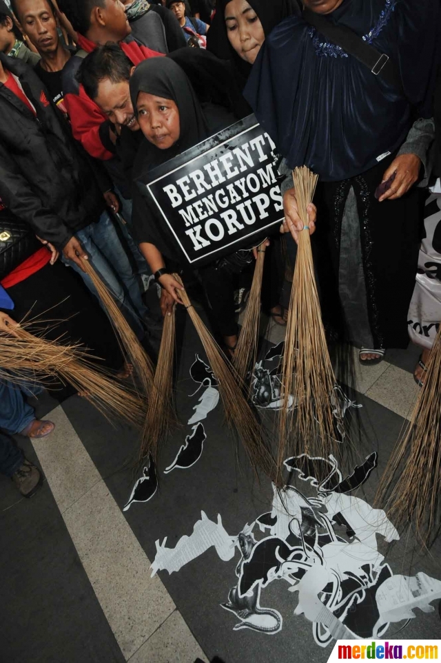 Foto : Antusias rakyat berbondong dukung KPK dan tolak 