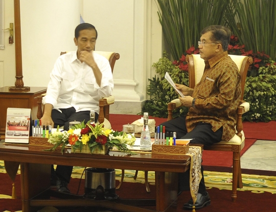 Jokowi-JK pimpin sidang kabinet paripurna di Istana Bogor