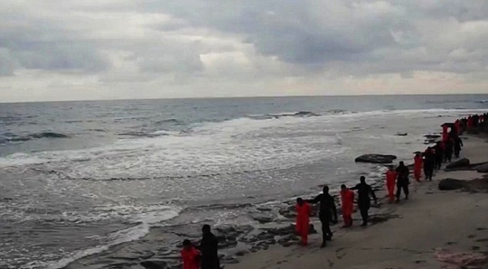 Detik-detik ISIS penggal puluhan umat nasrani di pantai Libya