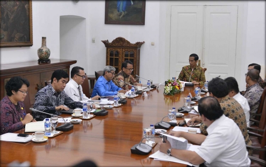 Jokowi gelar rapat persiapan Konferensi Asia-Afrika di Istana Bogor