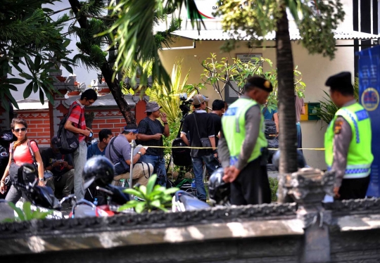 Eksekusi mati ditunda, keluarga duo Bali Nine padati Lapas Kerobokan