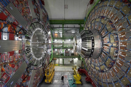 Mengintip isi CERN, laboratorium riset nuklir terbesar sejagat