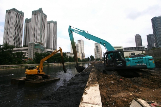 Antisipasi banjir Ibu Kota terulang, Waduk Melati dikeruk