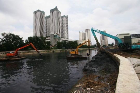 Antisipasi banjir Ibu Kota terulang, Waduk Melati dikeruk