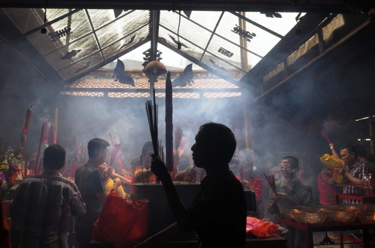 Melihat perayaan Imlek 2566 di vihara Petak Sembilan
