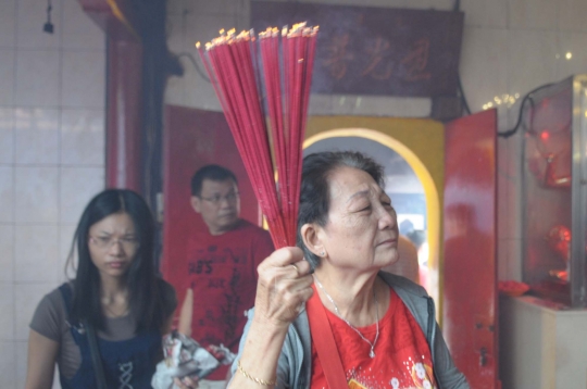 Melihat perayaan Imlek 2566 di vihara Petak Sembilan