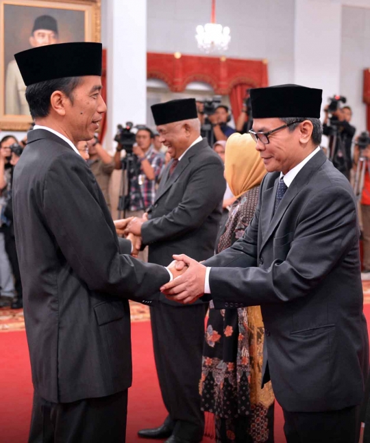 Presiden Jokowi lantik 3 Plt pimpinan KPK