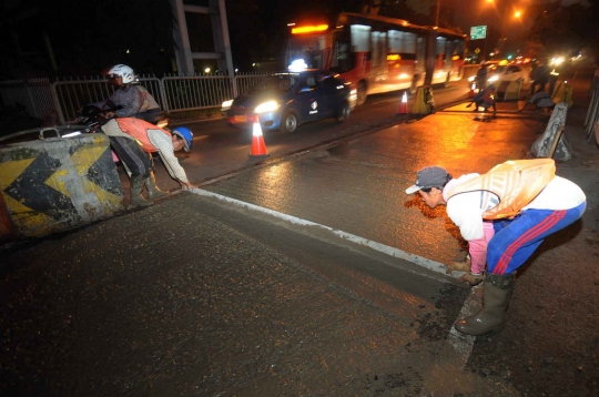 Proyek jalan layang khusus Bus Transjakarta mulai dikerjakan