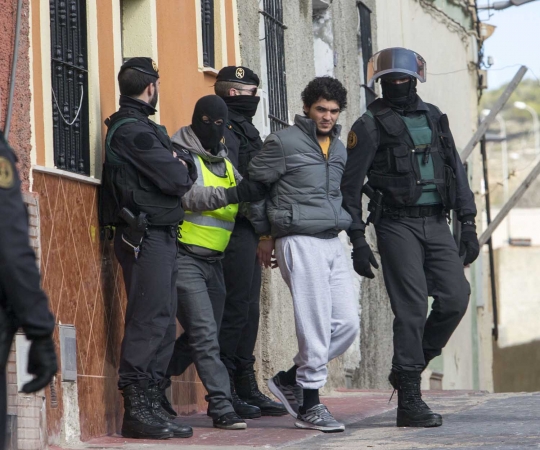 Polisi Spanyol bekuk perekrut jihadis perempuan ISIS