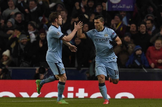 Luis Suarez permalukan Manchester City di Etihad