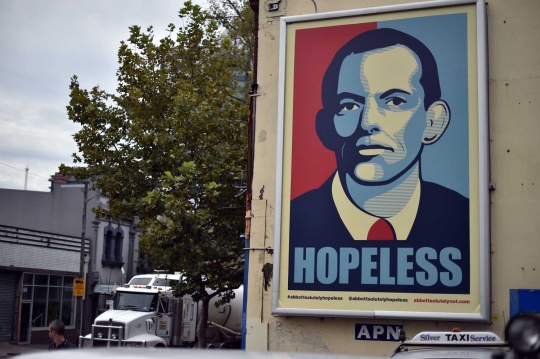 Tidak puas, warga Australia bikin poster Tony Abbott 'Hopeless'