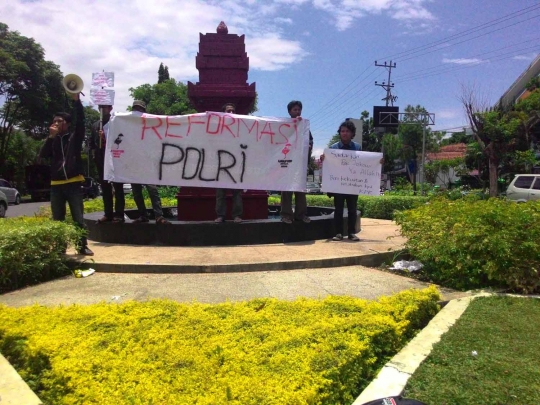 Massa antikorupsi di Malang tagih janji Jokowi berantas koruptor