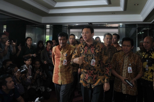 Akrabnya Ahok dan ketua DPRD DKI saat hadiri mediasi di Kemendagri