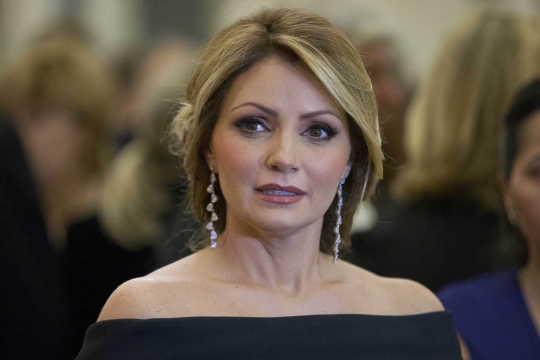 Pesona Ibu Negara Meksiko Angelica Rivera hadiri pesta di London
