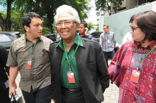 Bicarakan kasasi, Adnan Buyung temui Anas Urbaningrum di Rutan KPK