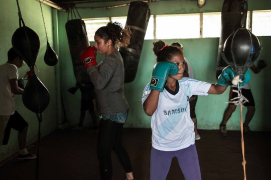 Kerap alami kekerasan, wanita muda di Nikaragua ikut latihan tinju