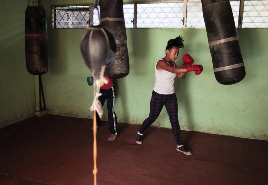 Kerap alami kekerasan, wanita muda di Nikaragua ikut latihan tinju