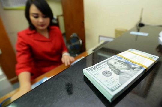 Nilai tukar dolar AS terhadap rupiah melemah 0,49 persen