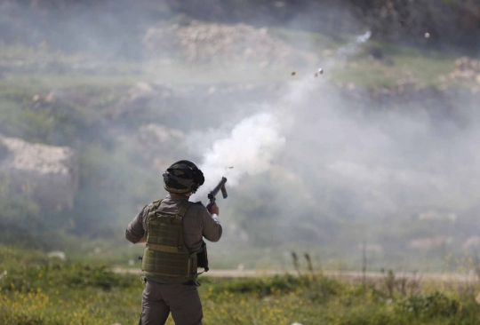 Aksi kekerasan polisi Israel hadapi demonstran wanita Palestina