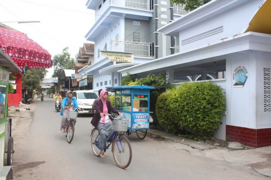 Menengok Kampung Inggris di Pare yang mendunia