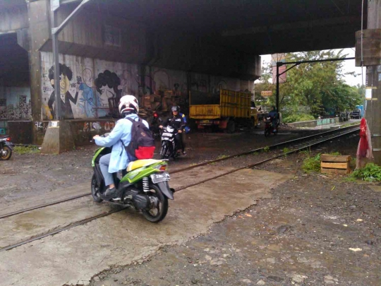 Minimnya fasilitas Stasiun Cibinong yang kembali dibuka bulan depan