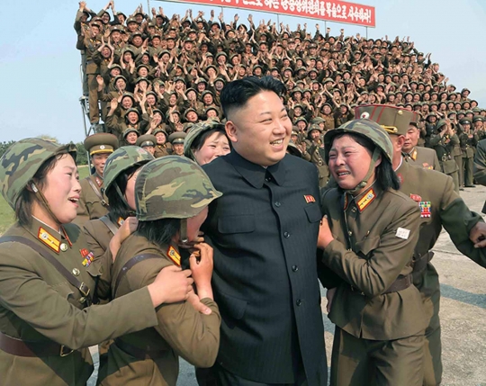 Karisma Kim Jong-un bikin tentara wanita Korea Utara 'klepek-klepek'