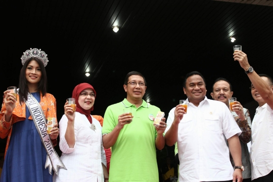 Menag dan Mendag kampanye budaya minum jamu bersama Puteri Indonesia