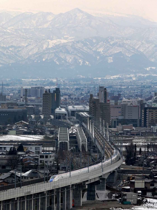 Jepang luncurkan kereta peluru berkecepatan 260 km per jam
