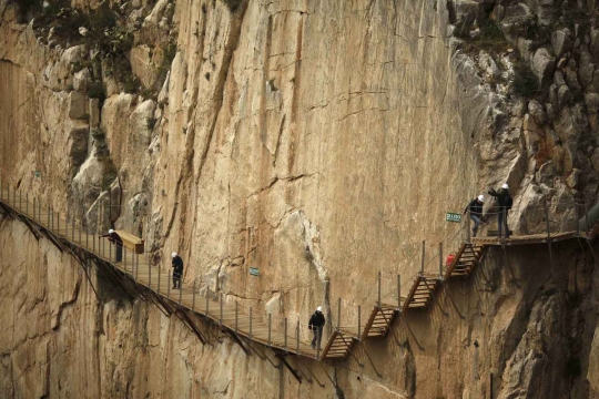 Menelusuri Caminito del Rey, jalur tebing paling menakutkan di dunia