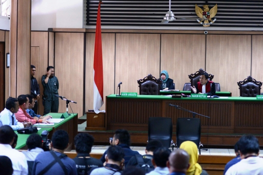 Ahok mangkir, sidang praperadilan Udar Pristono ditunda