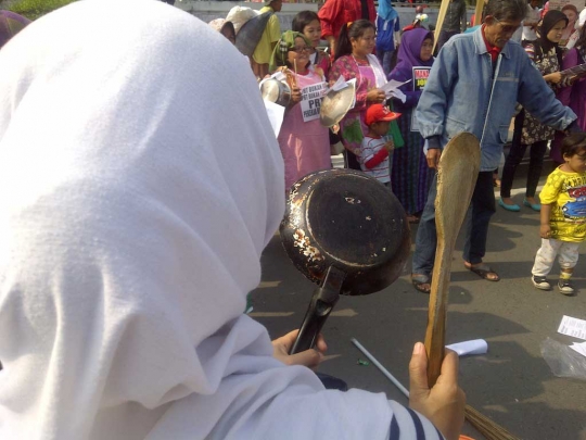 Aksi demo PRT Semarang tagih janji Jokowi