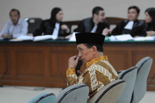 Fuad Amin bersaksi di sidang suap Bangkalan