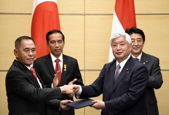 Jokowi dan Shinzo Abe sepakat perkuat pertahanan Indonesia-Jepang